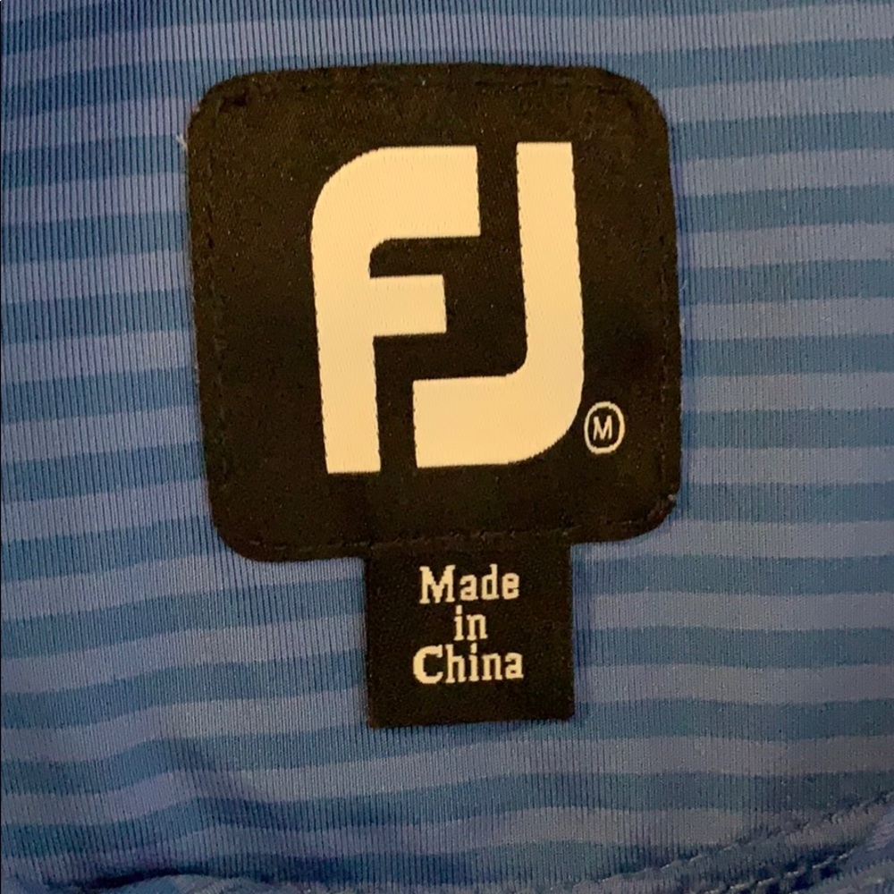 Men’s footjoy polo shirt. Size medium. Great shape - Picture 4 of 4